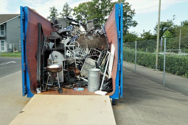 Best Commercial Junk Removal  in Livonia, MI